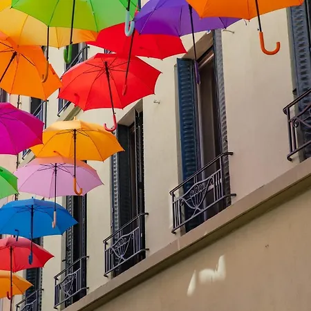 Confort ! Calme, Climatisation, Parking Gratuit, Grande Terrasse, Ascenseur, Wifi Apartment *
