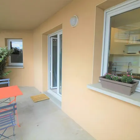 Confort ! Calme, Climatisation, Parking Gratuit, Grande Terrasse, Ascenseur, Wifi アパート カルカソンヌ