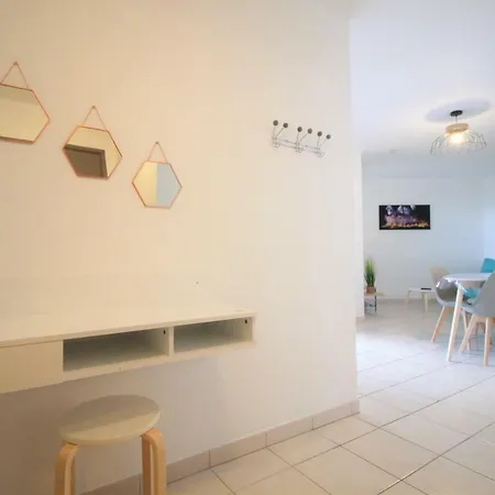 アパート Confort ! Calme, Climatisation, Parking Gratuit, Grande Terrasse, Ascenseur, Wifi