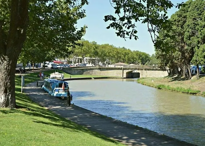 Confort ! Calme, Climatisation, Parking Gratuit, Grande Terrasse, Ascenseur, Wifi * Carcasona